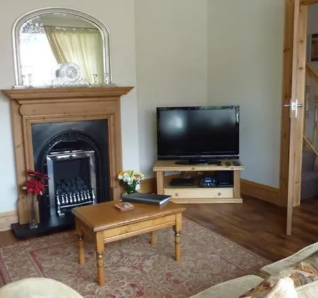 Sunflower House - Spacious Three Bedroom House * Filey